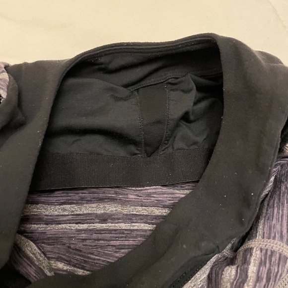 Lululemon Tops and Old Navy Pants Fitness Bundle Small/Med - GUC to EUC! - Picture 5 of 8